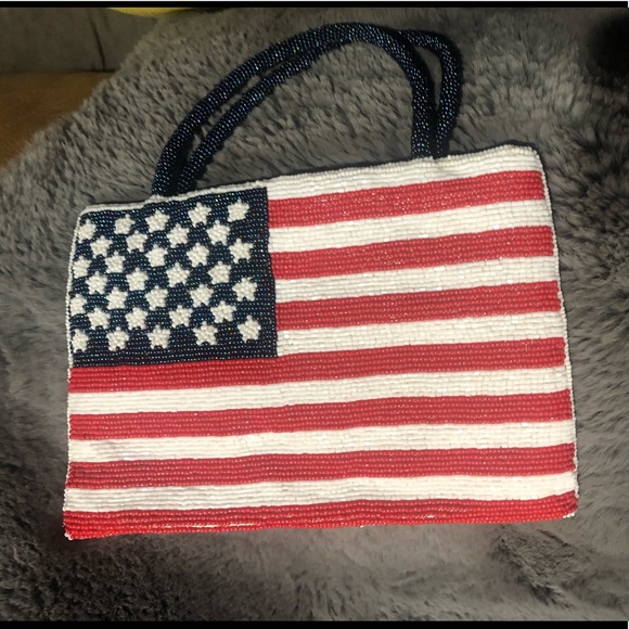 Valerie Stevens hand beaded American flag purse NWOT Memorial Day, 4th of July - Picture 2 of 5